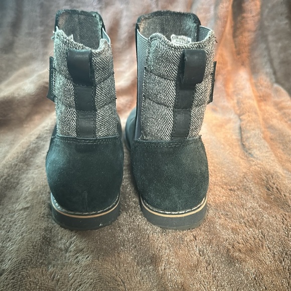 COLUMBIA Black Suede Waterproof Slip On Ankle Boot Sz 9 - Picture 4 of 14